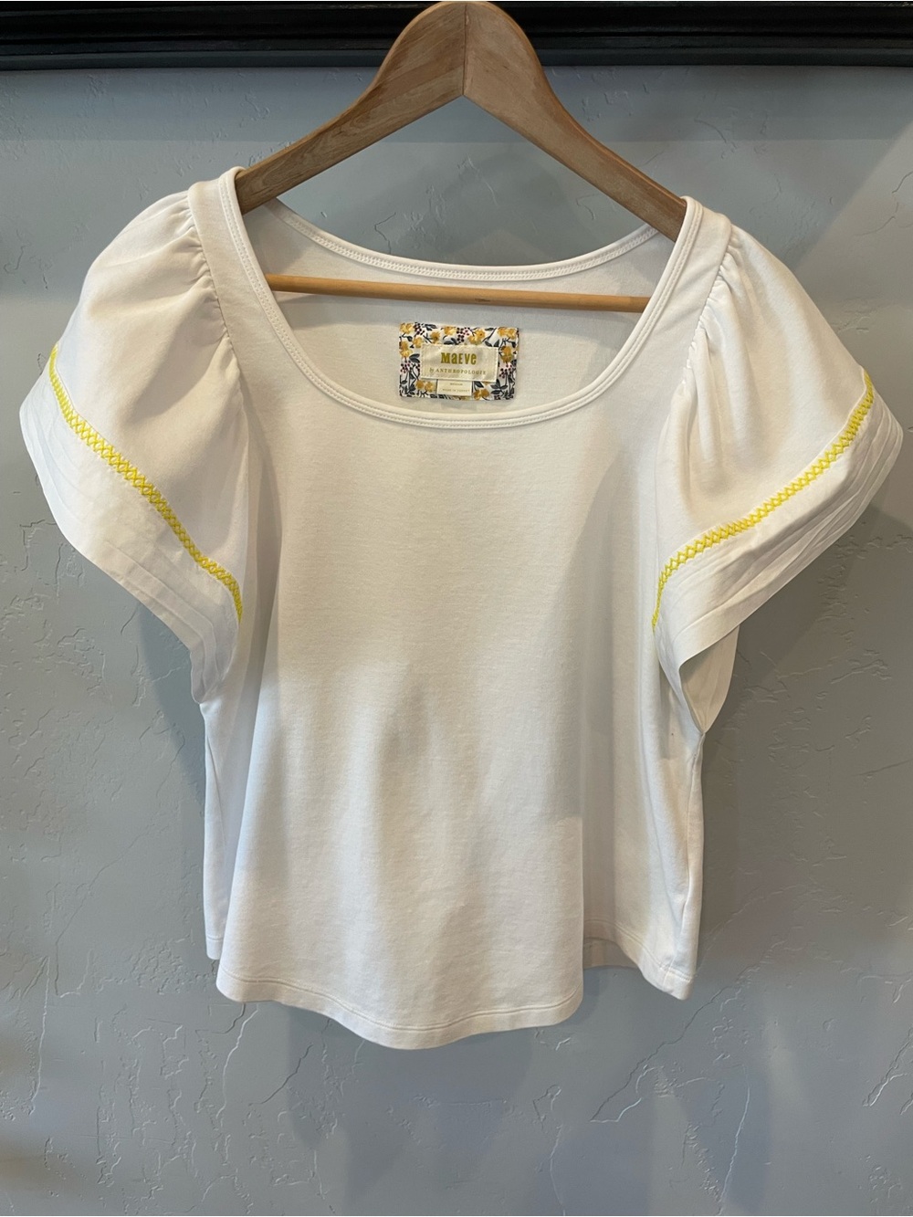 Anthropologie Maeve “Sherman” White flutter sleeve Top with Yellow Trim M